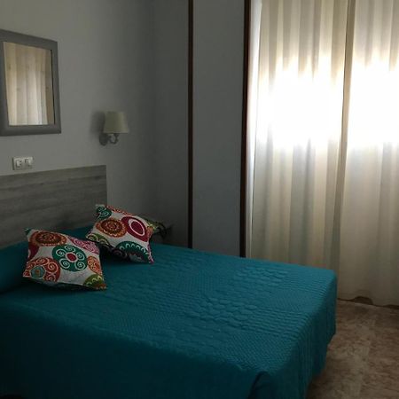 Hostal Argentina กาเซเรส ภายนอก รูปภาพ