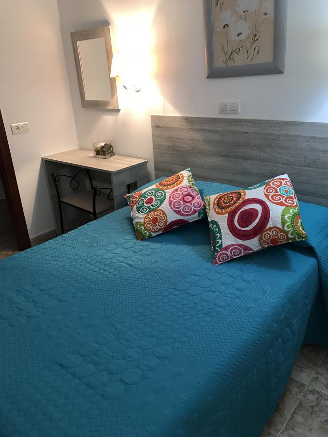 Hostal Argentina กาเซเรส ภายนอก รูปภาพ